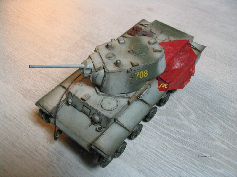 [blackhawk] KV-1 heavy cast turret tank 1942 1/35 - Page 3 Img_8550