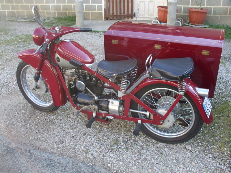 motos anciennes Dscf9310
