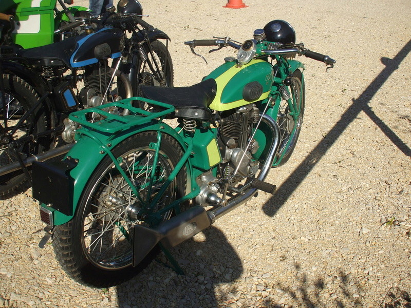 motos anciennes Dscf9311