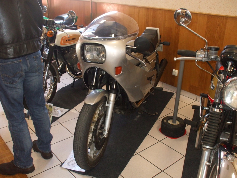 motos anciennes Dscf9330