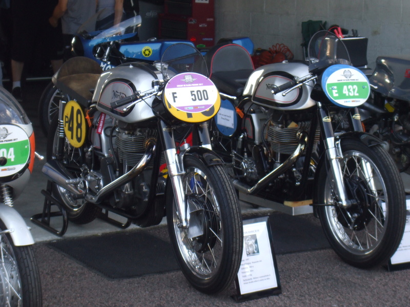 motos anciennes Dscf9810
