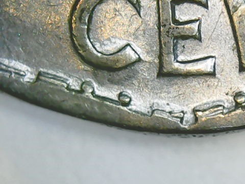 1945 - Éclat de Coin, C de Cents et deuxième A de CANADA (Die Chip) Draw_025
