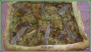 Tarte aux oignons et anchois. 16681610