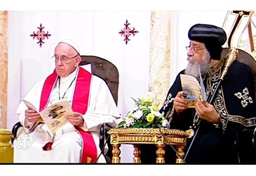 Le pape François, le rapprochement avec les coptes orthodoxes et ses approximations historiques au d Pape-f15