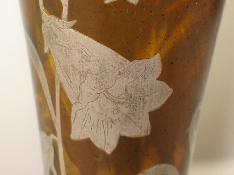 Vase Art Nouveau en verre "Silver Overlay" : Harrach à Neuwelt (Bohême). Img_0314