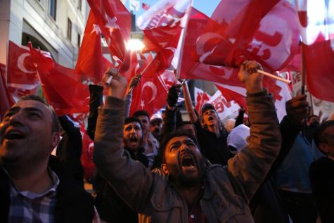 Turquie - Referendum : Le oui l'emporte. 14228511