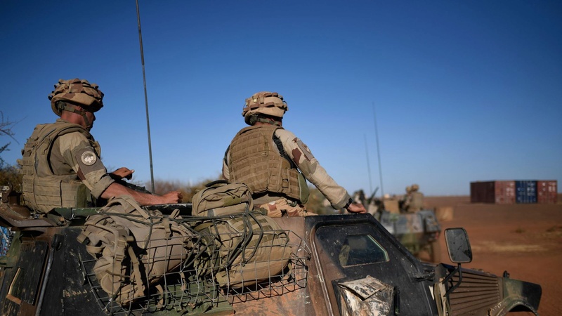Mali - La force Barkhane neutralise une vingtaine de djihadistes, Des-so10