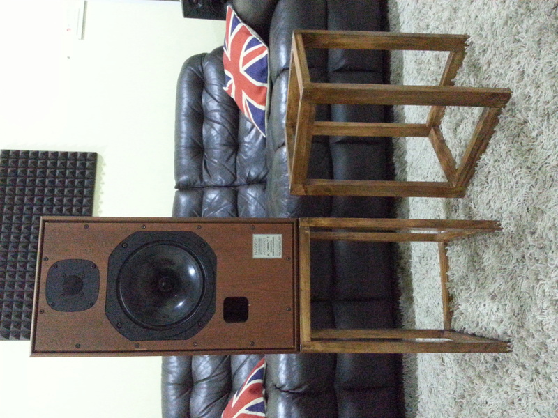 Wooden Speaker Stand 115