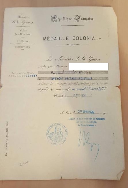 Diplôme décoration médaille coloniale - estimation Diplym11