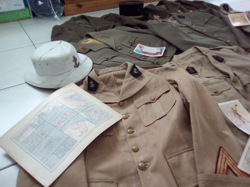 L'infanterie coloniale - uniformes, coiffures et documents Img_2049