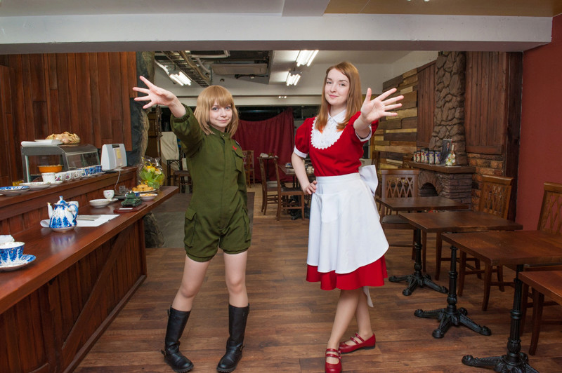 A Russian girl, Nastyan, loves Japanese culture so much that she has moved to Japan to open a maid cafe! 77ade410