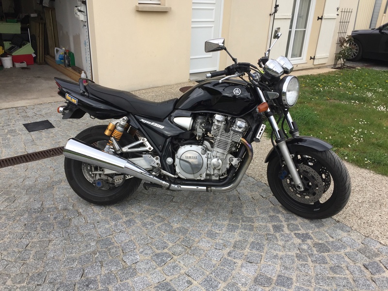 1300 XJR 2006 noire Xjr10