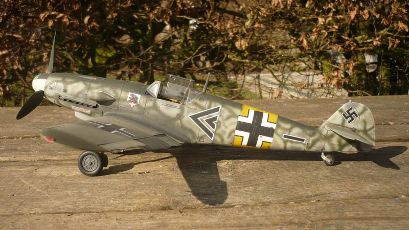 Messerschmitt BF-109 F4 trumpeter 32e P1120032