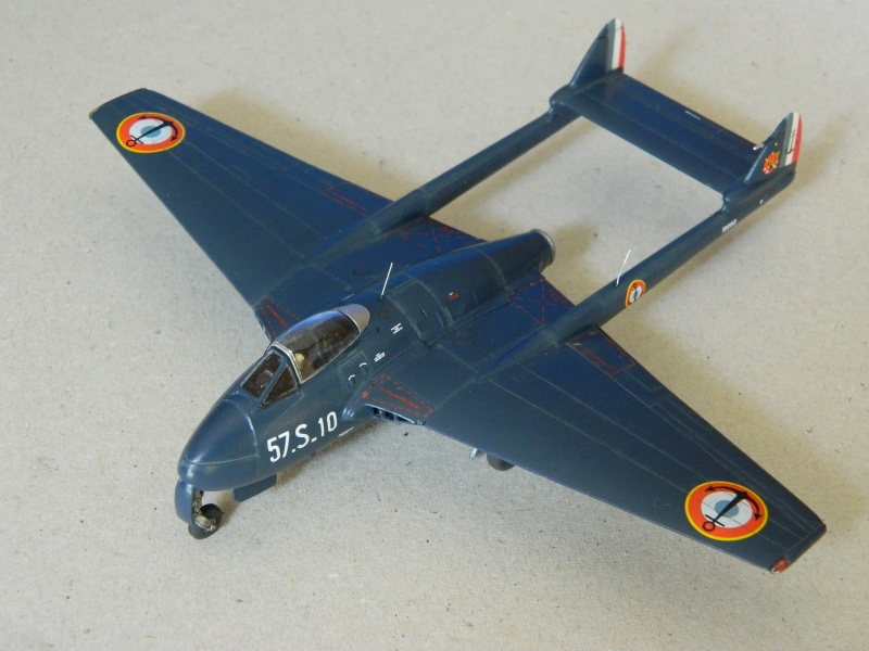 De Havilland Vampire & SNCASE Mistral Dscn4210