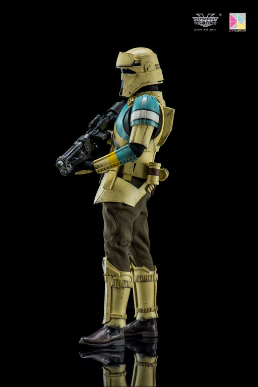 Star Wars Rogue One : 1/6 Shoretrooper (Hot Toys)  17110311