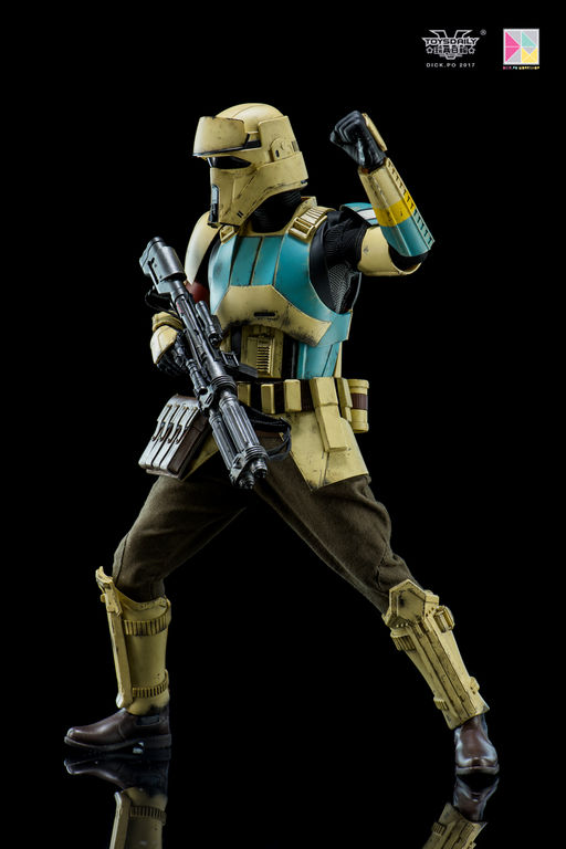 Star Wars Rogue One : 1/6 Shoretrooper (Hot Toys)  17110810