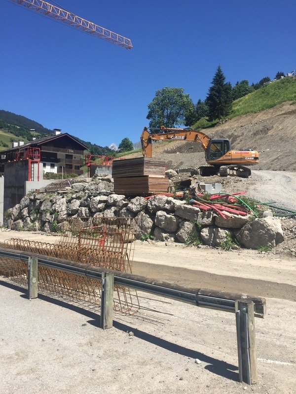 Remplacement télésiège du Crêt de Merle (TSD6) La Clusaz - Chantiers 2017 - Page 3 Img_7611