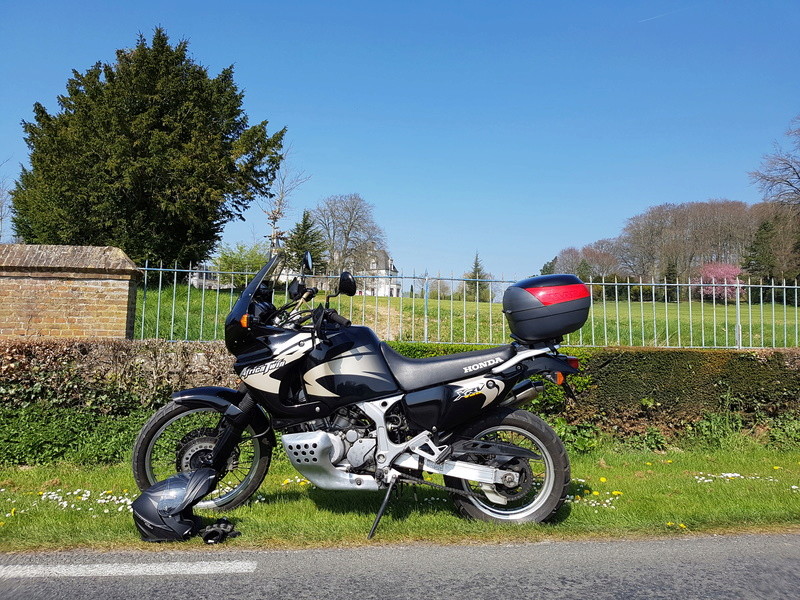 Twin - Ma moto: Africa Twin 750 RD07 - 58.000kms. Un charme 20170412