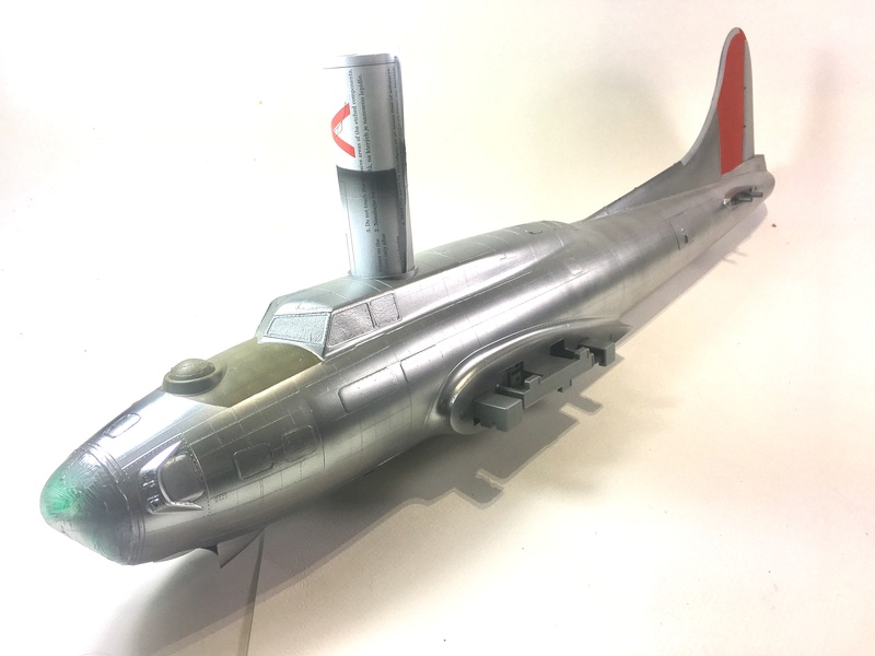 [HK models - 1/32] B17-G "Flying Fortress" - "The Betty-L" - Page 7 Img_8814