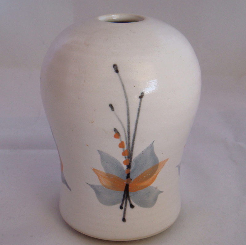 Who made this vase? Jan James from Bunbury West Australia did. Dsc06413