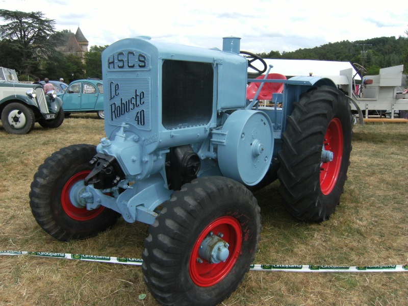 les début des tracteurs " à boule chaude" semi-diesel  Dscf5810