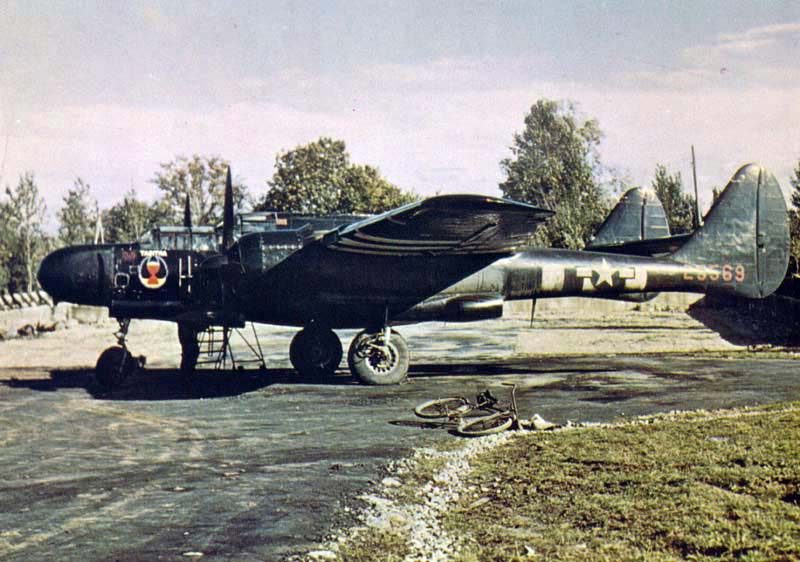 Northrop P-61 "Black Widow" A-5  425th_10