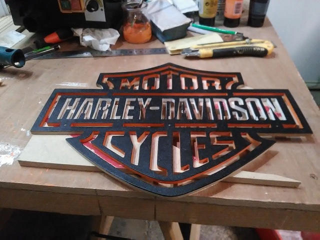 Chantournage : Logo Harley-Davidson Img_2028