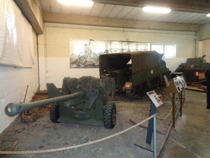 Visite du Bastogne Barracks: les véhicules (pour les amoureux) Dsc01442