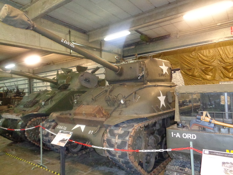 Visite du Bastogne Barracks: les véhicules (pour les amoureux) Dsc01451