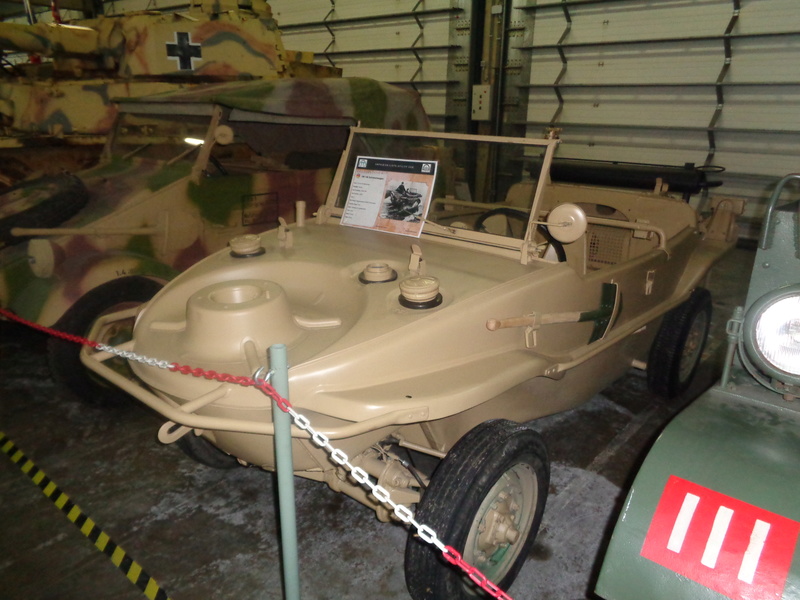 Visite du Bastogne Barracks: les véhicules (pour les amoureux) Dsc01481