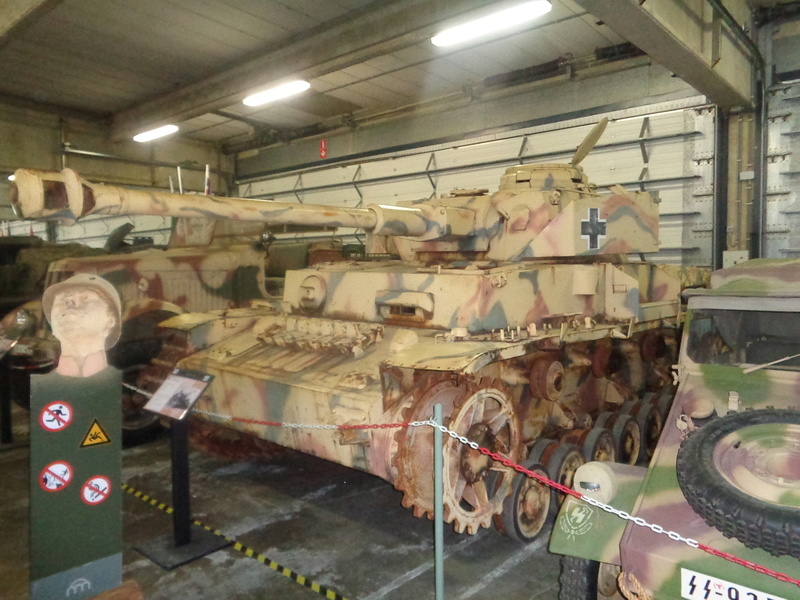 Visite du Bastogne Barracks: les véhicules (pour les amoureux) Dsc01482