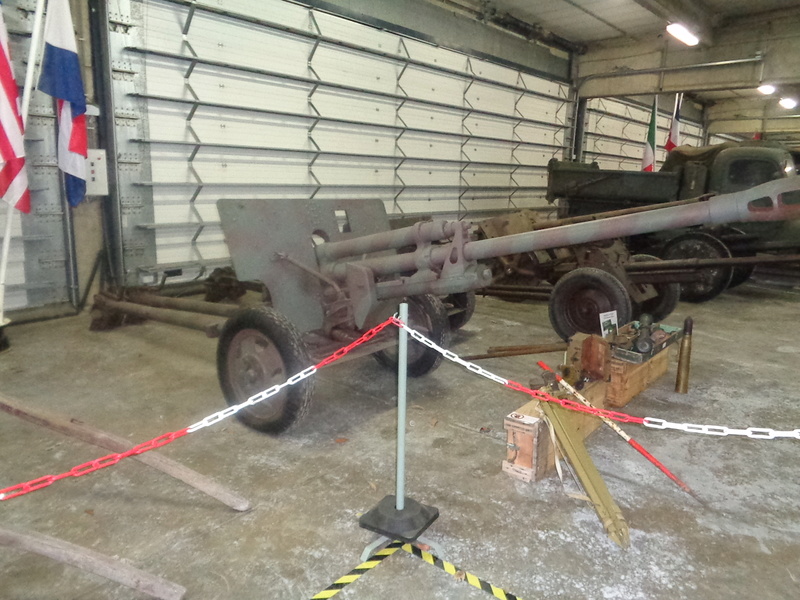 Visite du Bastogne Barracks: les véhicules (pour les amoureux) Dsc01520