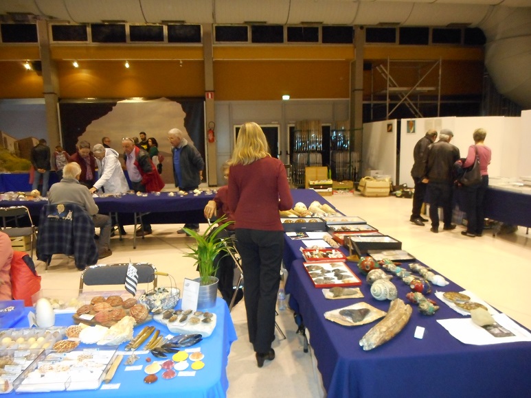 2017 Bourse de La Garde - 25 et 26 mars Dscn0031