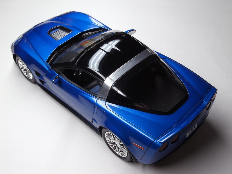 2009 Chevrolet Corvette ZR1 (Revell) 017fin10