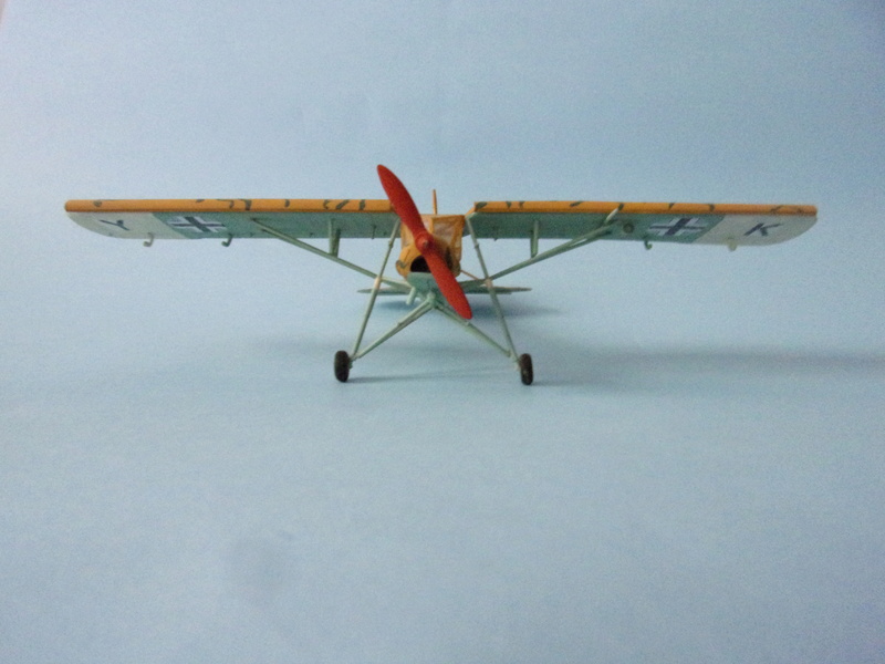 Fi 156 Storch - HELLER 1/72éme 102_4445