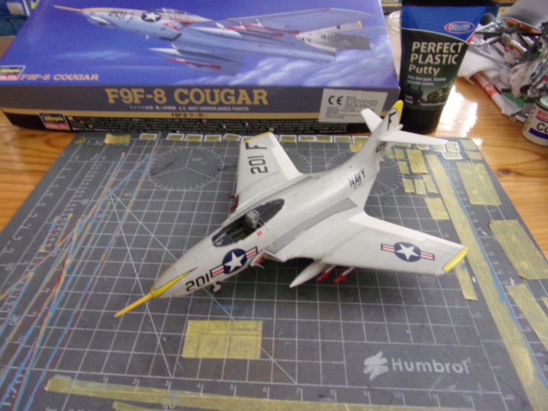 grumman F9F-8 cougar [HASEGAWA - 1/72éme] 102_5241