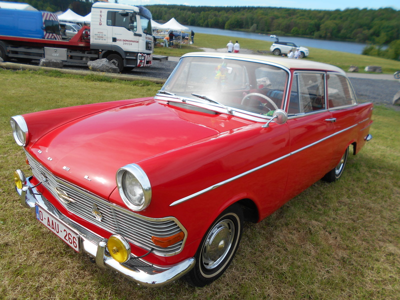 Rassemblement et bourse opel 21 Mai 2017, Eppe-Sauvage (France). Dscn0743