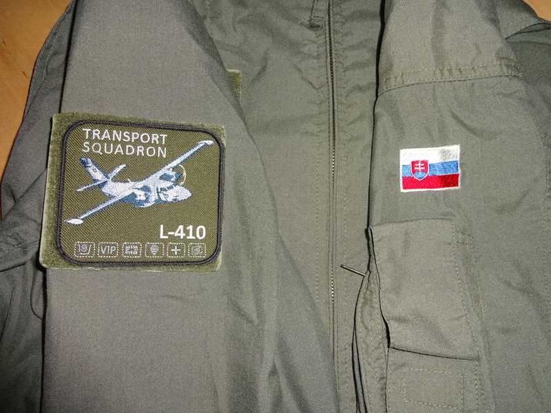 Slovak Air Force flight jumpsuit, gloves and garrison cap Dsc02613