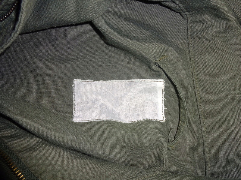 Slovak Air Force flight jumpsuit, gloves and garrison cap Dsc02615