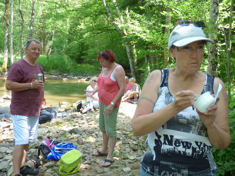 RETOUR RANDO DE SR - ASCENSION EN BOURGOGNE DU SUD 2017 - Page 3 P1010114