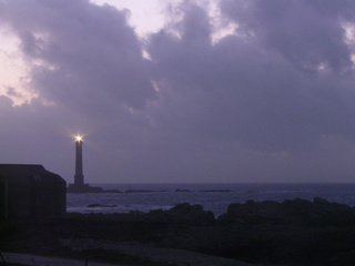 Variations naturelles près d'un phare au bout du monde P1140610