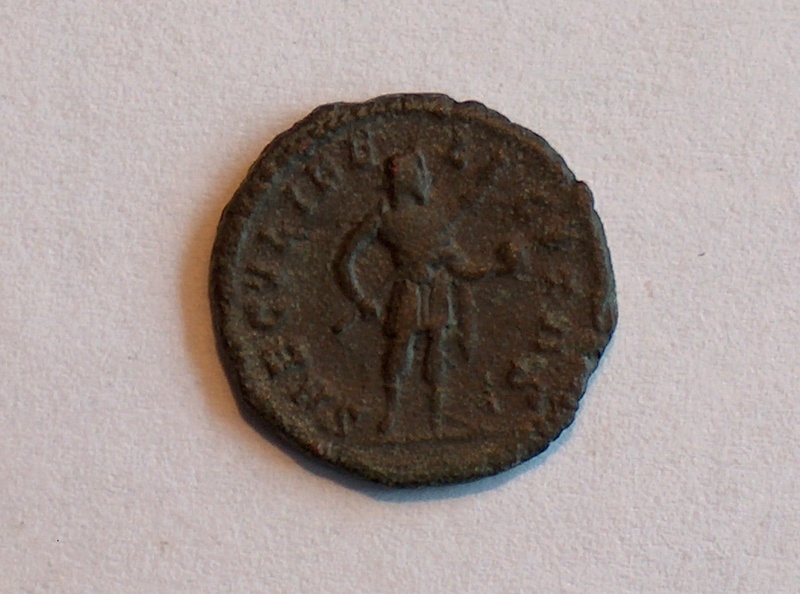 Identification romaine 16 Postumus IMP C POSTUMUS PF AUG /sa 16f10