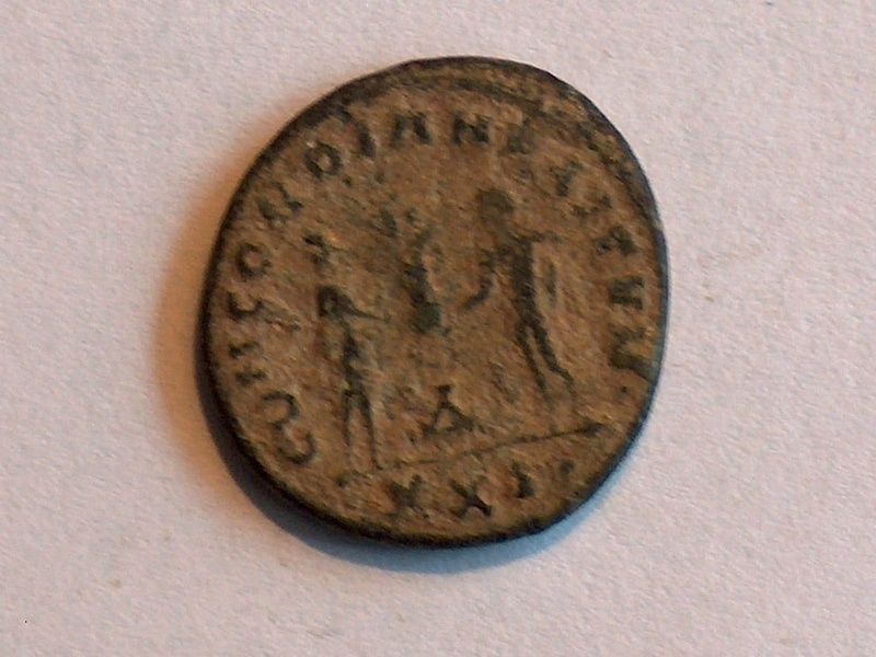 Identification romaine 23 Maximianus IMP C MA MAXIMIANUS CON 23f10