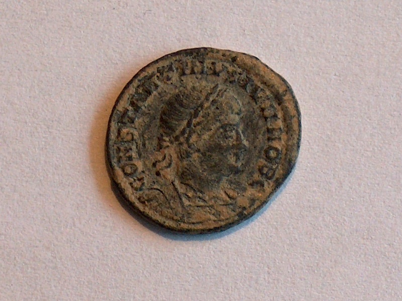 Identification romaine 38 Constantin II  GLORIA EXERCITVS an 3810