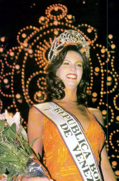 claudia moreno, 1st runner-up de miss universe 2000. - Página 2 Claudi23