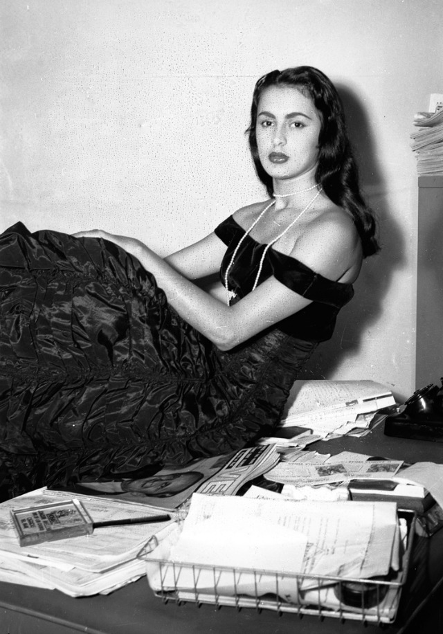 susana duijm, miss world 1955. † - Página 3 Susana32