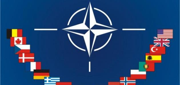 What is NATO's mission in the war on Iraq? Downlo15