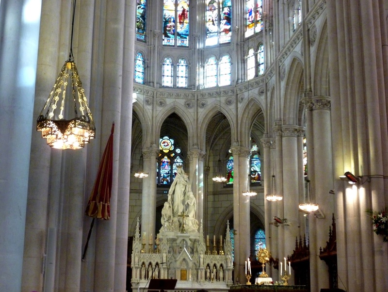Prière quotidienne à Notre Dame de Montligeon pour les défunts - Page 5 Dans_l10
