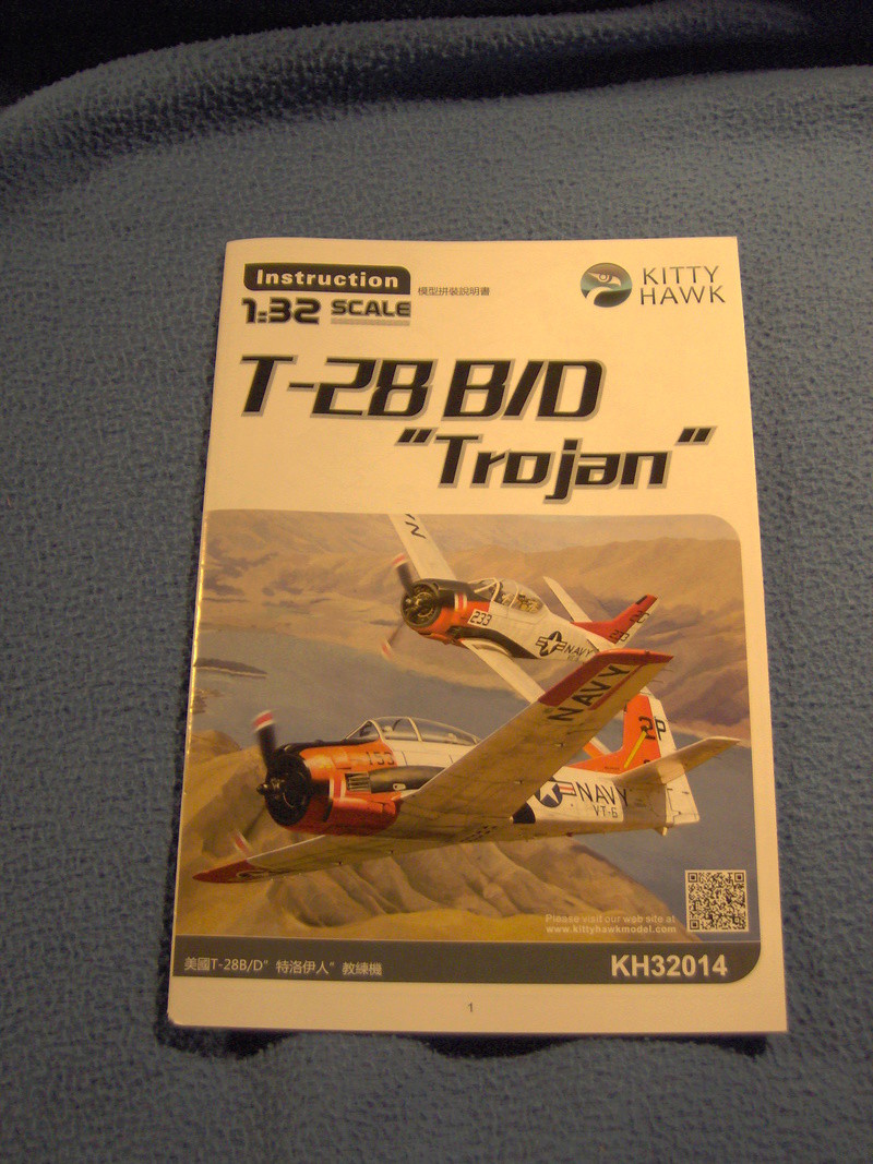 North American T28 B/D "Trojan" Kitty Hawk au 1/32 410