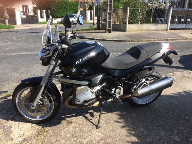 A vendre moto BMW R1200R ABS noir de 2008 Img_1110